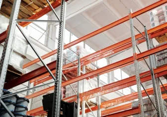 Pallet flow rack