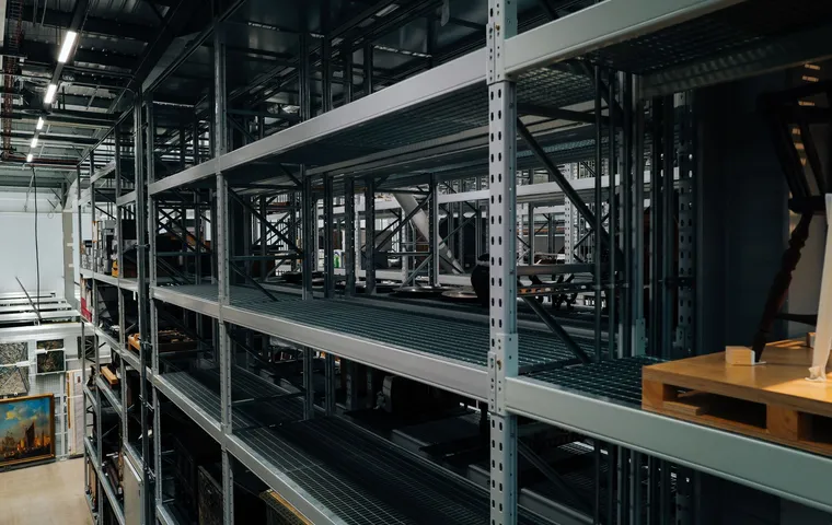 Rack decking and accessories