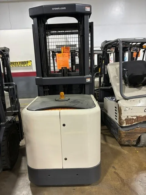 2013 Crown SP3510-30