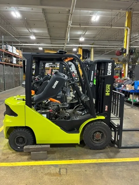 2020 Clark S25D used forklift for sale