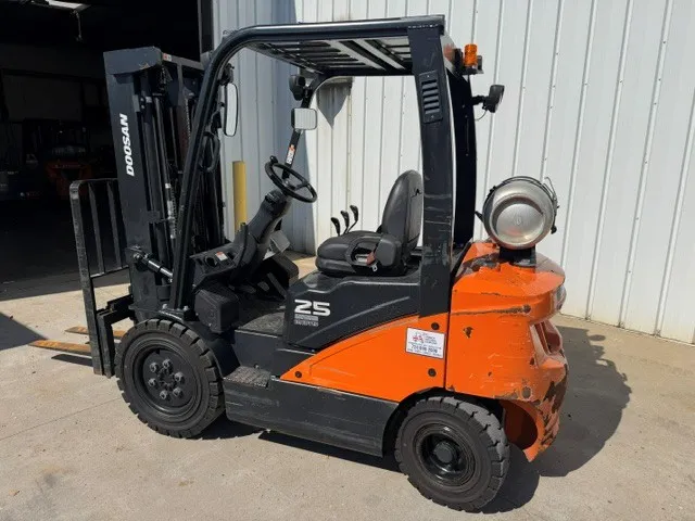 2021 Doosan G25N-7 used forklift for sale